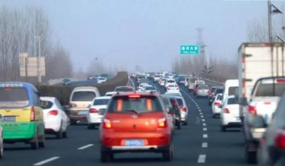 四月新規(guī)全面解讀 工資、辦證、繳稅與小型客車租賃服務(wù)迎來重要變化